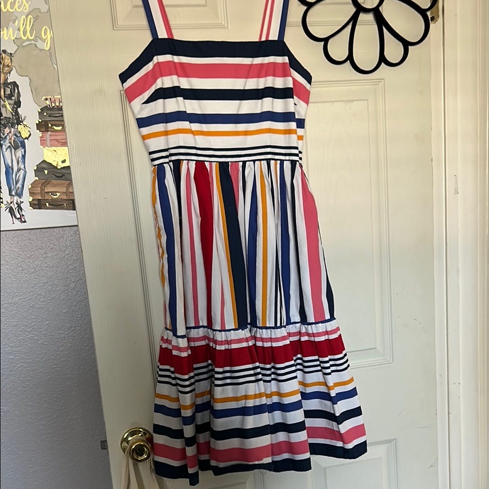 💋💋💋sold💋💋Striped Multicolor Vince Camuto dress size 6